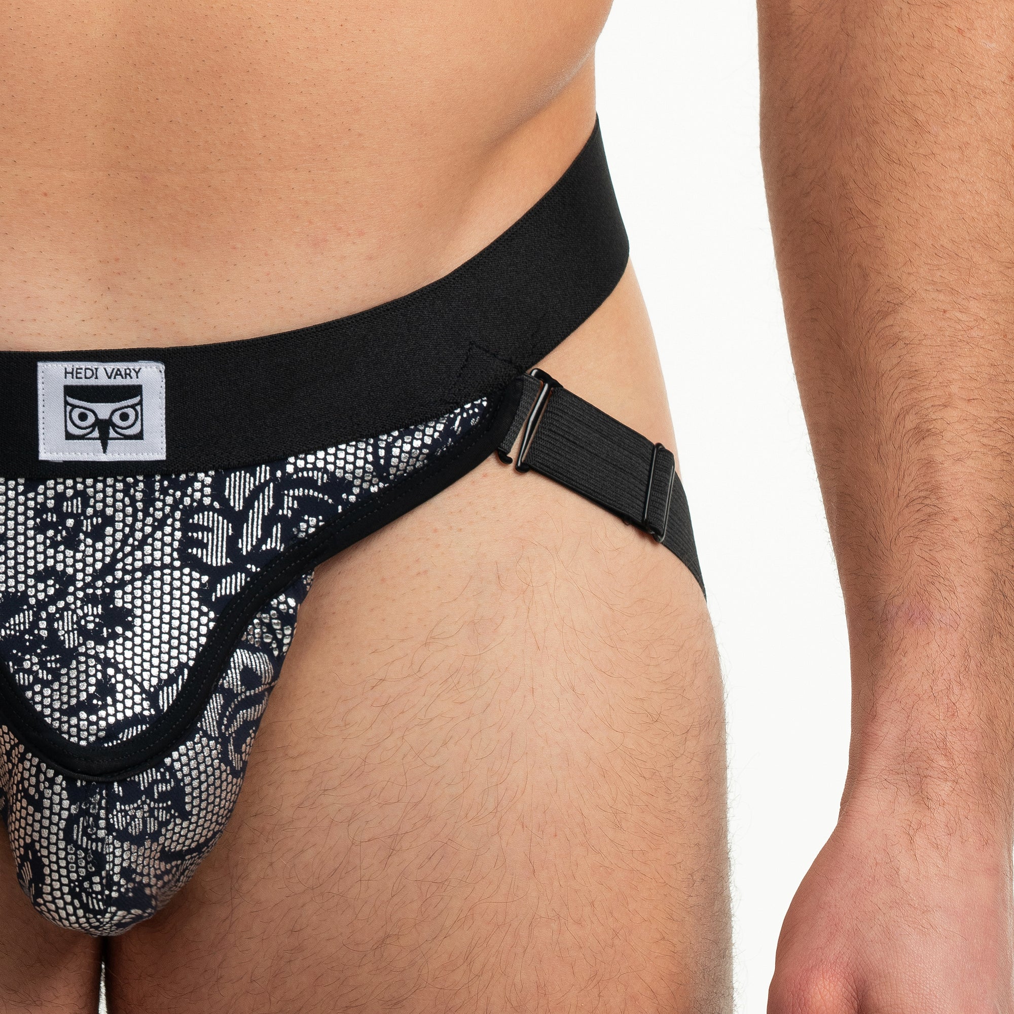 Leonidas – Obsidian Lace / Limited Edition